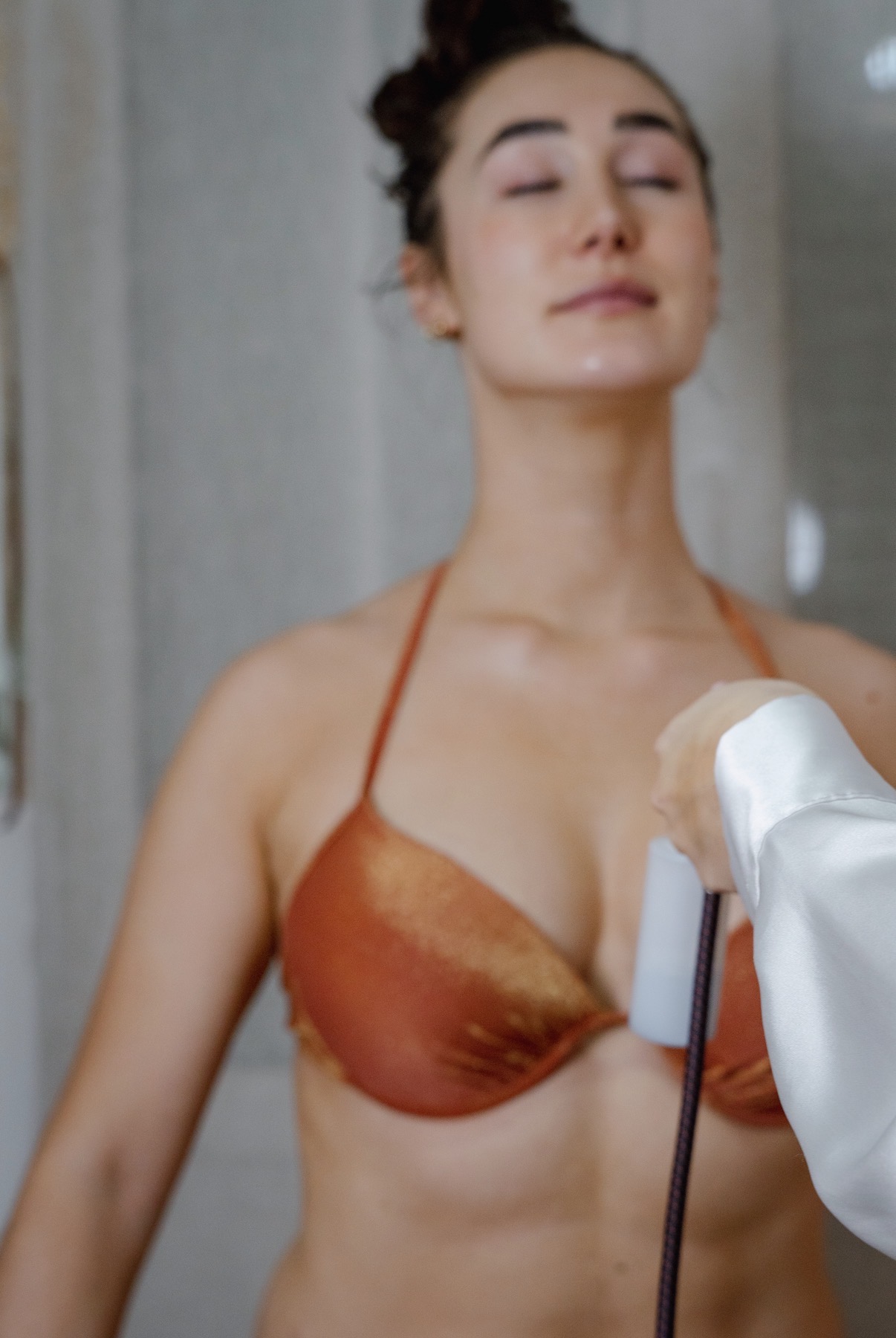 Soin bronzant Sun Institute, application sans UV